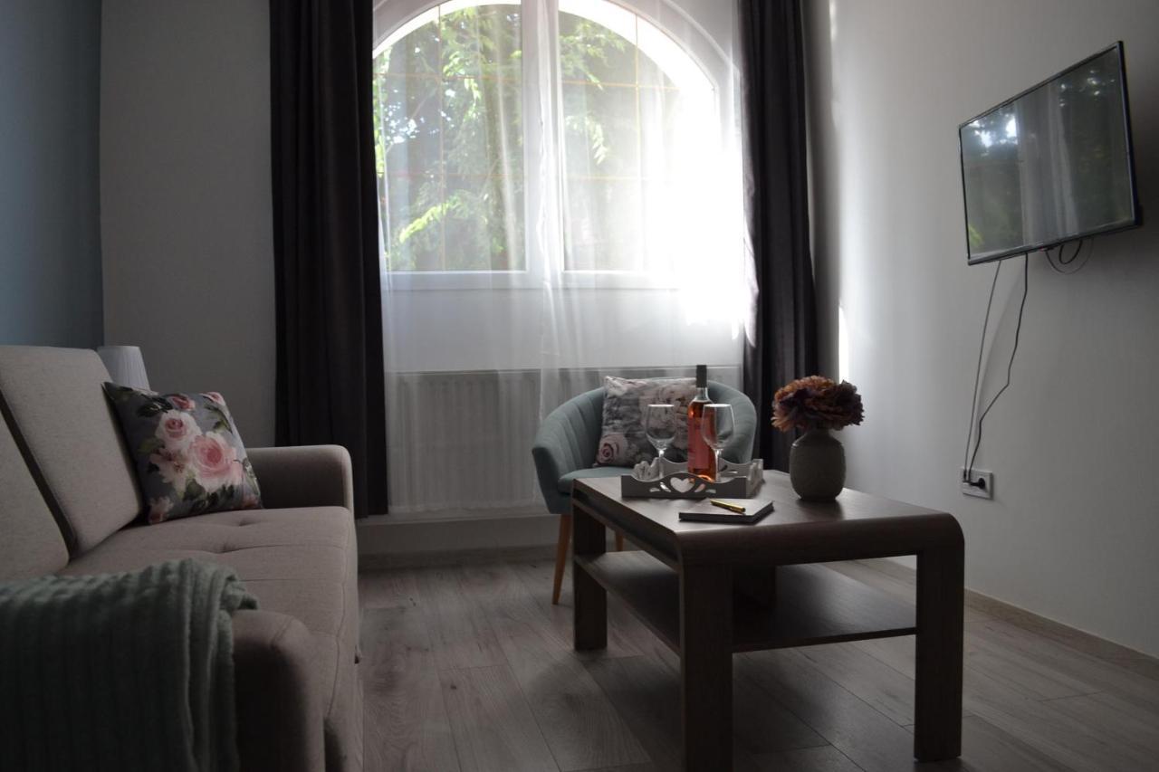 דברצן Fonix Design Rooms מראה חיצוני תמונה