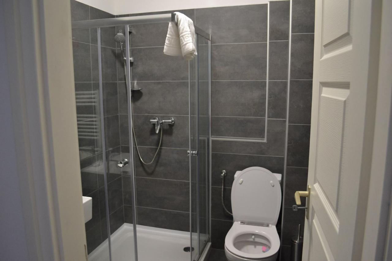 דברצן Fonix Design Rooms מראה חיצוני תמונה
