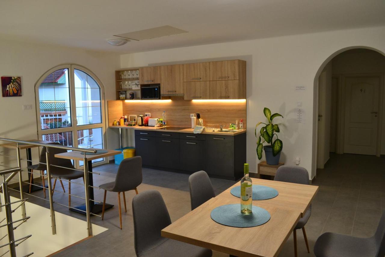 דברצן Fonix Design Rooms מראה חיצוני תמונה