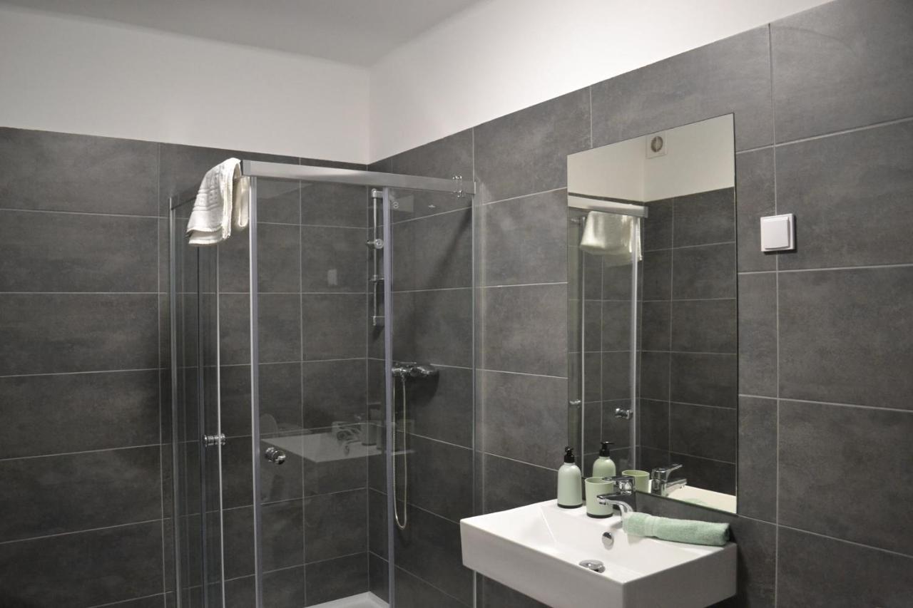 דברצן Fonix Design Rooms מראה חיצוני תמונה