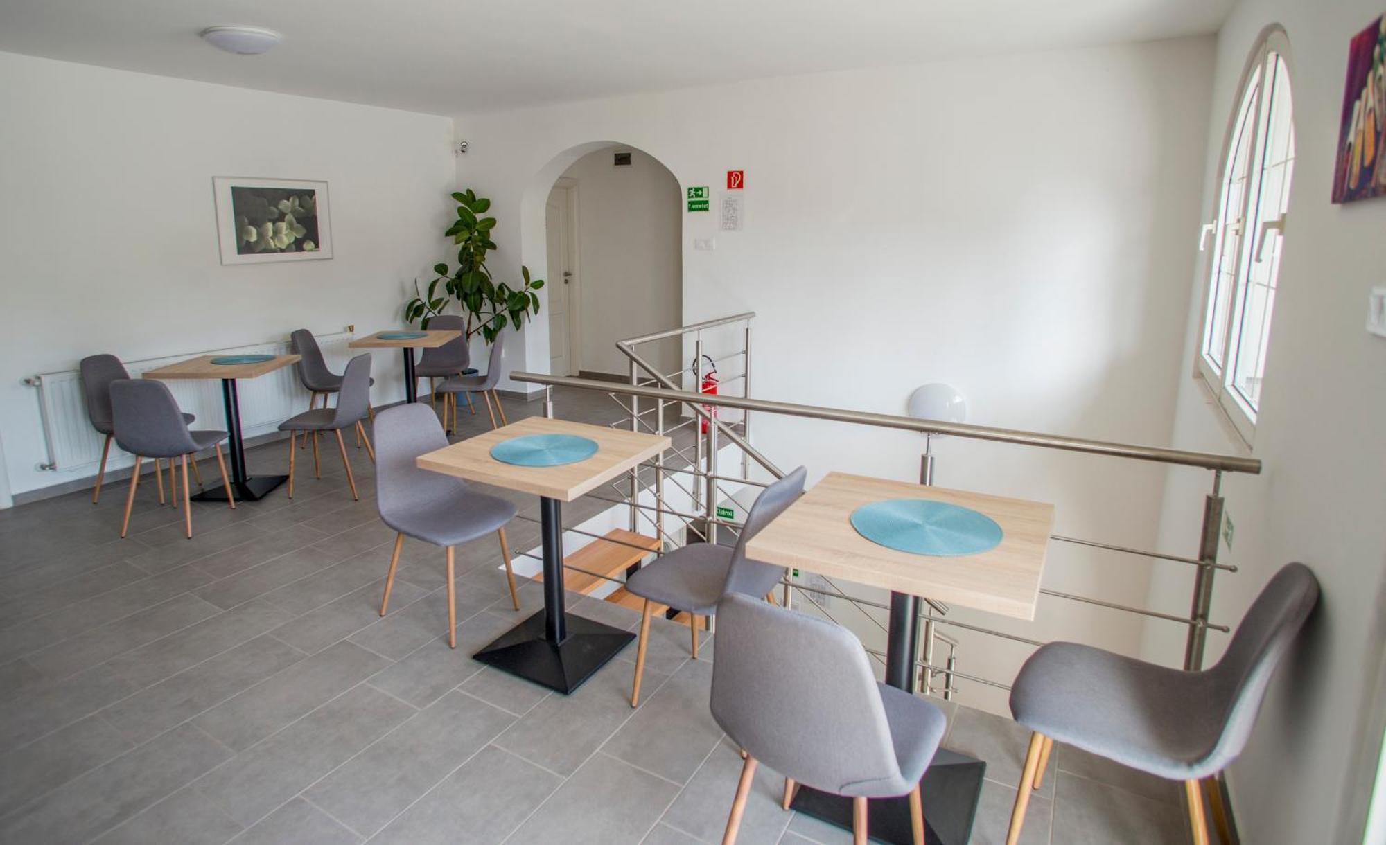 דברצן Fonix Design Rooms מראה חיצוני תמונה